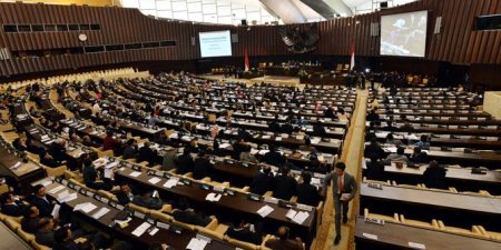 Kemalasan dan Penyimpangan DPR Melalui Kunker Fiktif