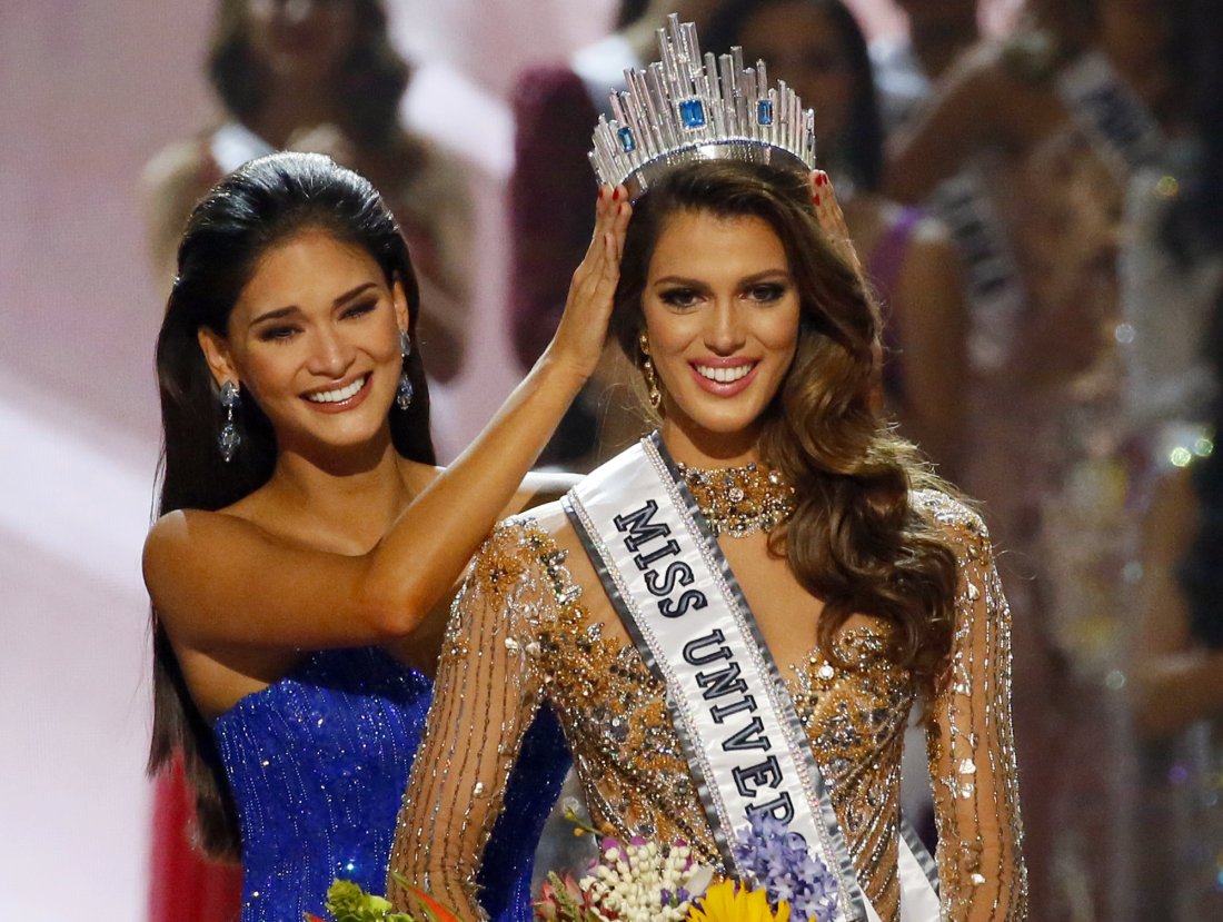 BERITA HIBURAN: Wakil Prancis Raih Mahkota Miss Universe 2016