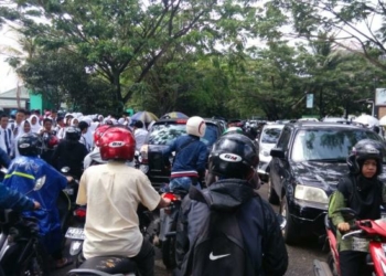 Dinamika 103 : Antar Jemput Sekolah Bikin Macet