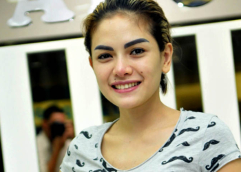 HIBURAN : Nikita Mirzani Ditetapkan Sebagai Tersangka