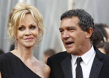 Kena Serangan Jantung, Antonio Banderas Berhenti Merokok