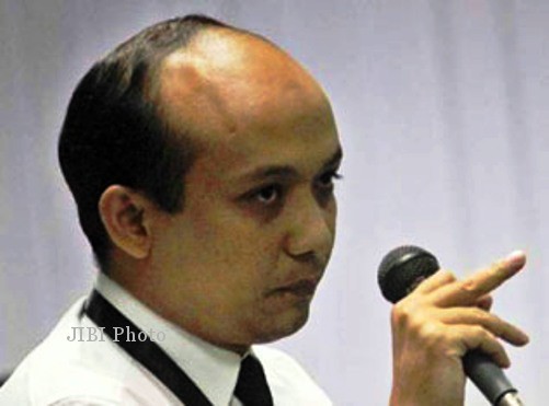 Novel Baswedan, Mulai dari Intimidasi Hingga Ditabrak Mobil