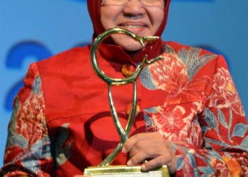 Walikota Surabaya Tri Rismaharini Dapat Undangan dari Pangeram William, Ada Apa?