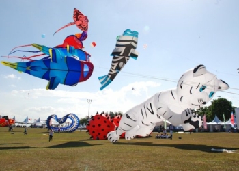 Festival Layang-layang di Parangtritis