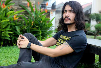 Ello Ditangkap Terkait Ganja