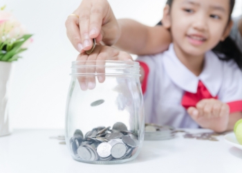 Cara Jitu untuk Mengajarkan Anak Menabung