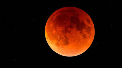 Cara Aman Melihat Gerhana Bulan