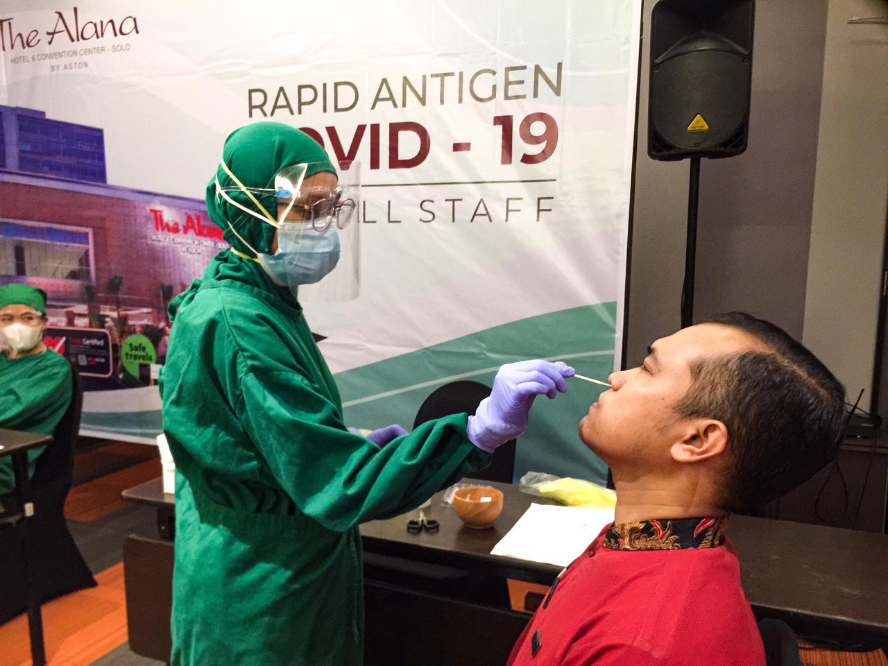 The Alana Hotel Convention Center Solo Wajibkan Rapid Test Antigen ke Seluruh Staff