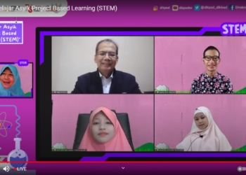 Hebat! Siswi SD Di Solo Ini Jadi Narasumber Webinar Kemendikbud