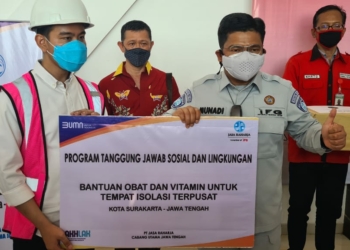 Dukung Percepatan Penanganan Covid-19 Kota Solo, Jasa Raharja Serahkan Bantuan Obat dan Peralatan Medis