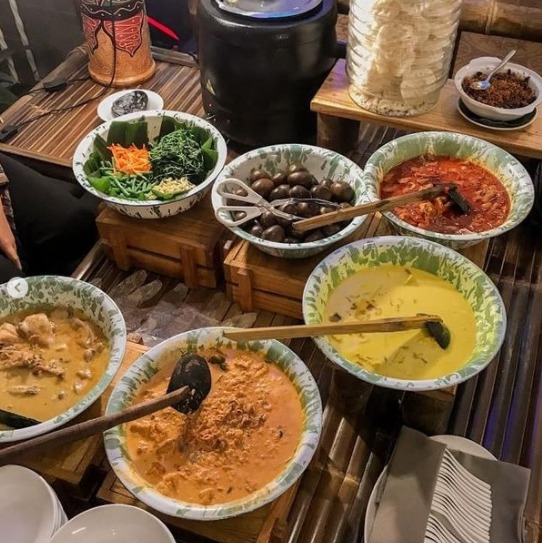 Live Music Asyik di Canting Londo Kitchen