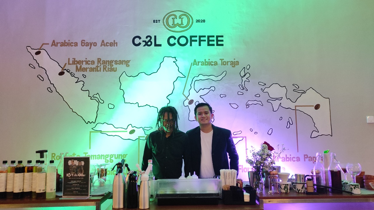 Aksi Memukau F&B Manager Solia Zigna dan Solia Hotel Yosodipuro di Bar Takeover