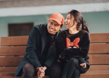 Bulan Penuh Cinta