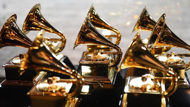 Grammy Ditunda
