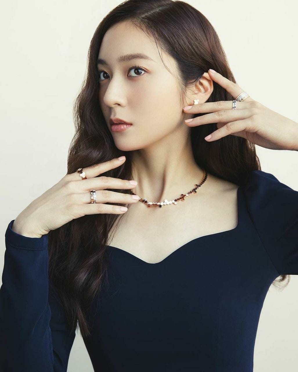 Krystal Jung Duta Charles & Keith