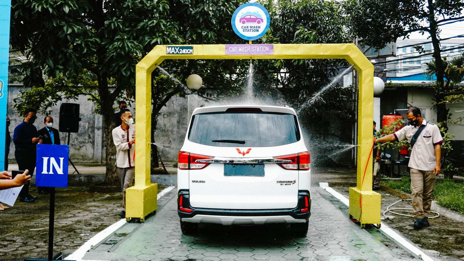 Mantap! Adhiwangsa Hotel Punya Fasilitas Cuci Mobil Gratis