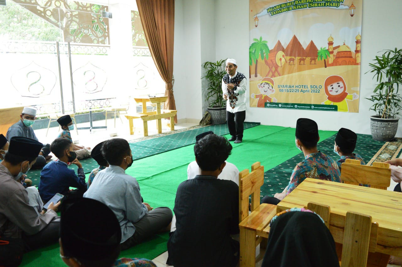 Menelusuri Kisah Nabi Bersama Anak Yatim Dhuafa di Syariah Hotel Solo