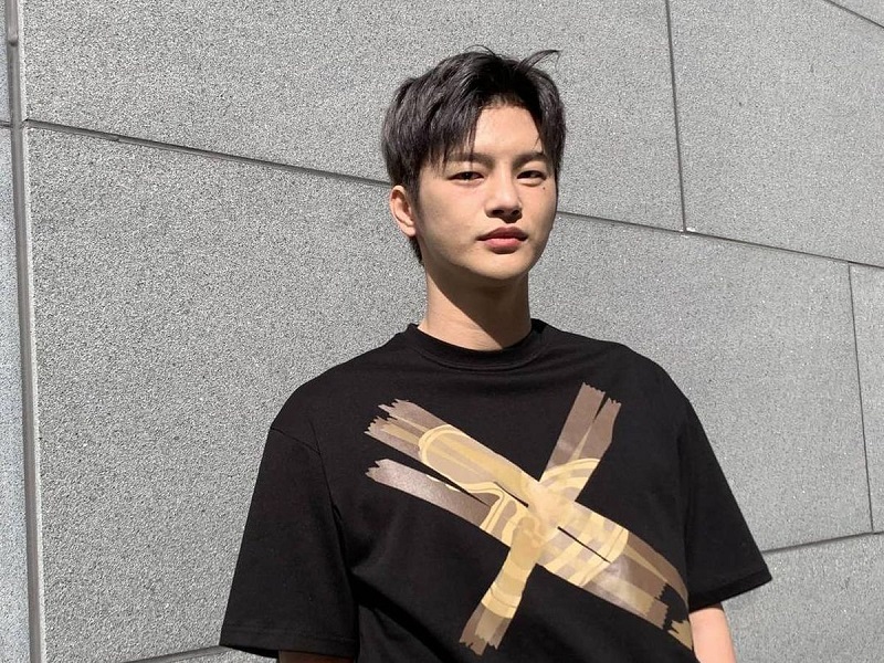 Seo In Guk Comeback Solois dengan Album ‘Love & Love’