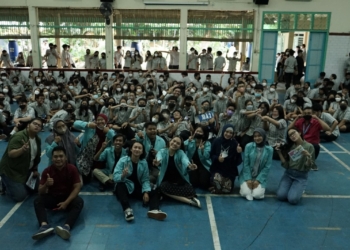 Radio Solopos FM berkolaborasi dengan Mahasiswa Vokasi UNS dalam event “Skill Booster For SPEKTOR” di SMA Pangudi Luhur St Yosef Surakarta, Rabu (9/11/2022).