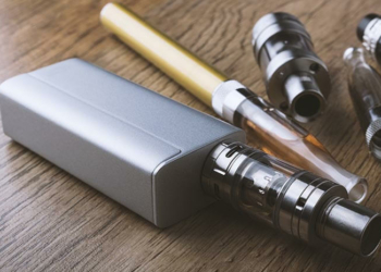 Dampak Rokok Elektrik (Halodoc)