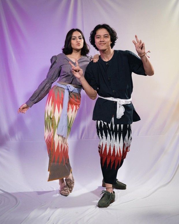 10 Style Wastra Indonesia ala Gen Z
