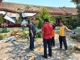 5 Bangunan Sekolah di Delanggu&Wonosari Klaten Rusak