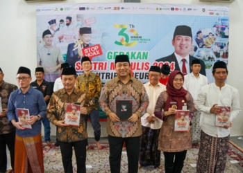 Kepala LKPP Hendrar Prihadi Motivasi Santri Jadi Pengusaha Sukses Lewat e-Katalog