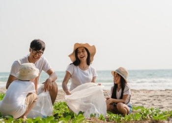 Natal dan Tahun Baru Semakin Dekat! Yuk, Simak Tips Liburan Hemat Berikut Ini