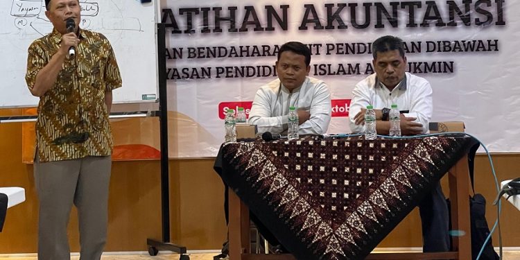 STIE Swasta Mandiri Beri Pelatihan Akuntansi kepada Pengelola Yayasan Pendidikan Islam Al Mukmin Ngruki