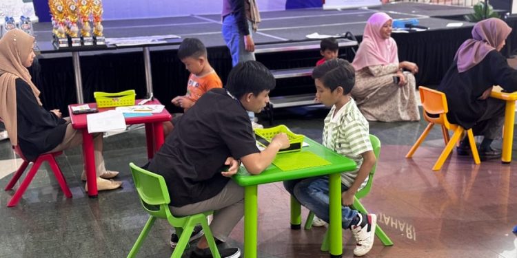 neo solo grand mall robotik