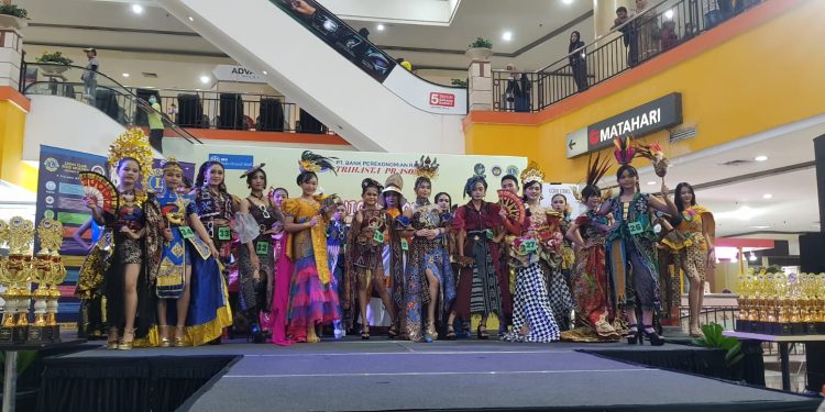fashion show neo solo grand mall