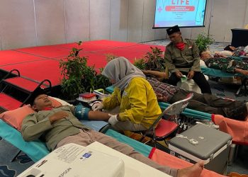 donor darah hari pahlawan