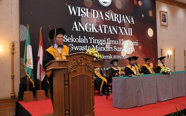 wisuda stie swasta mandiri