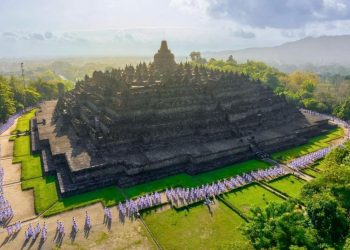 Pulau Jawa menjadi destinasi wisata favorit pada libur tahun baru