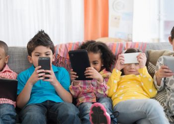 Australia Resmi Larang Akses Medsos Untuk Anak