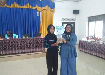 Pelatihan Literasi Dengan Media Stimulus Novel “Misteri Cokelat” Karya VY Harmayanthi