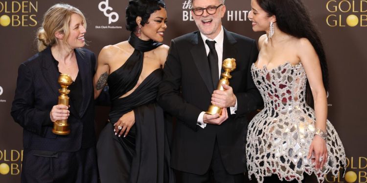 Golden Globe Awards 2026 : Hamnet, One Battle After Another, dan Adolescence Jadi Sorotan Utama
