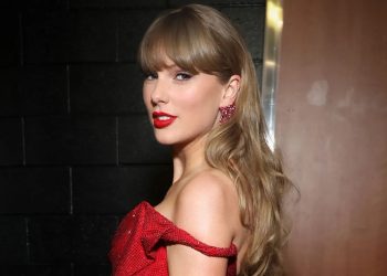 Taylor Swift, Musisi Wanita Termuda di Songwriters Hall of Fame