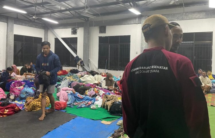 Banjir Bandang Terjang Pemalang, Dompet Dhuafa Jateng Kerahkan Layanan Medis Mobile