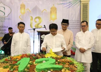 Milad ke-12, Syariah Hotel Solo Bagikan 1.001 Takjil dan Santuni Anak Yatim