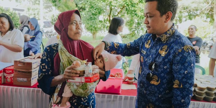 Gotong Royong Lintas Iman Perkuat Penanganan Stunting di Krapyak Pekalongan