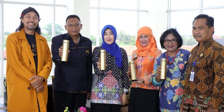 Podcast Pustaka Berbicara: LKKS Hadir, Kenali, Pahami, dan Kolaborasi