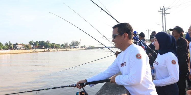 Lomba Mancing “Wali Kota Cup II” Dongkrak Potensi Wisata Pantai Pekalongan