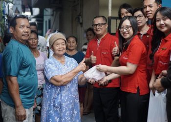 Swiss-Belhotel Solo Salurkan Daging Kurban untuk Perkuat Hubungan dengan Warga