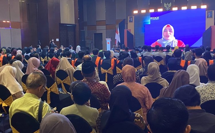 Khidmat dan Penuh Haru, Ini Rekaman Lensa Wisuda Perdana SMA Unggulan Rushd Sragen