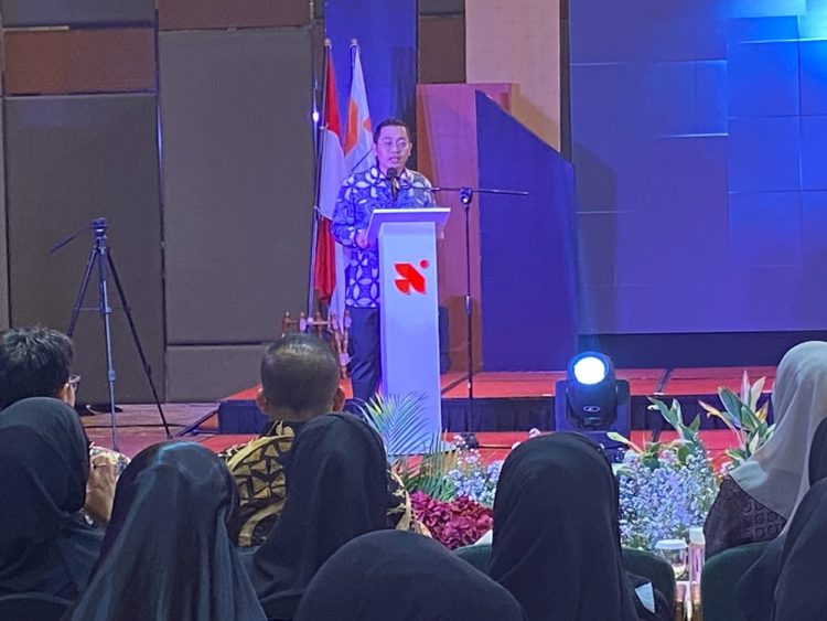 Wisuda Perdana SMA Unggulan Rushd, Founder Achmad Zaky: Be Change Marker!