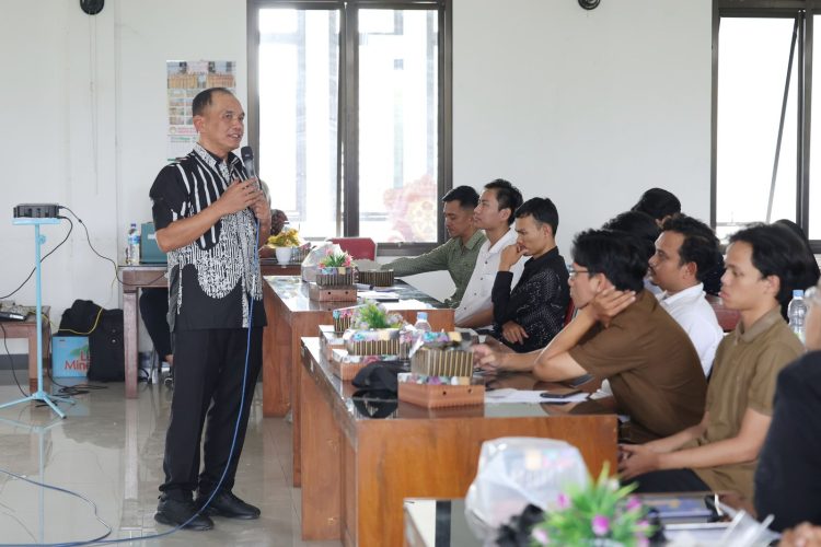 Kerusakan Lingkungan Semakin Nyata, Ketua DPRD Jateng Sumanto Ajak Hijaukan Daerah Hulu Sungai