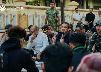 Temui Pendemo, Wali Kota Pekalongan Sepakat Transparansi Pemerintah Harus Diperkuat