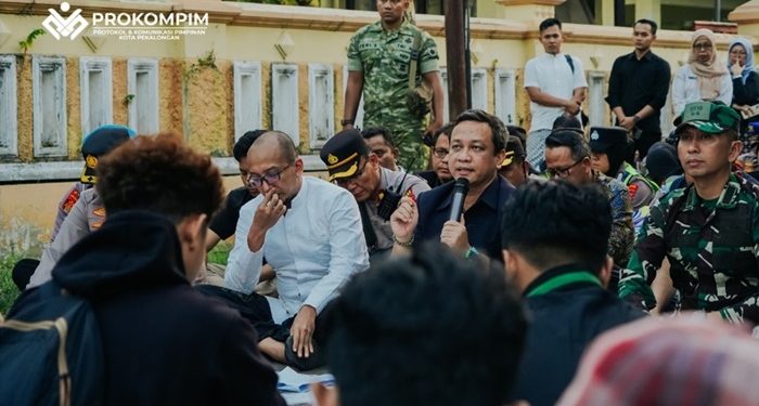 Temui Pendemo, Wali Kota Pekalongan Sepakat Transparansi Pemerintah Harus Diperkuat