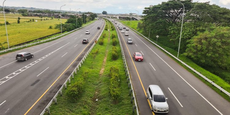 328.000 Kendaraan Melintas di Tol Solo-Ngawi Selama Sepekan Libur